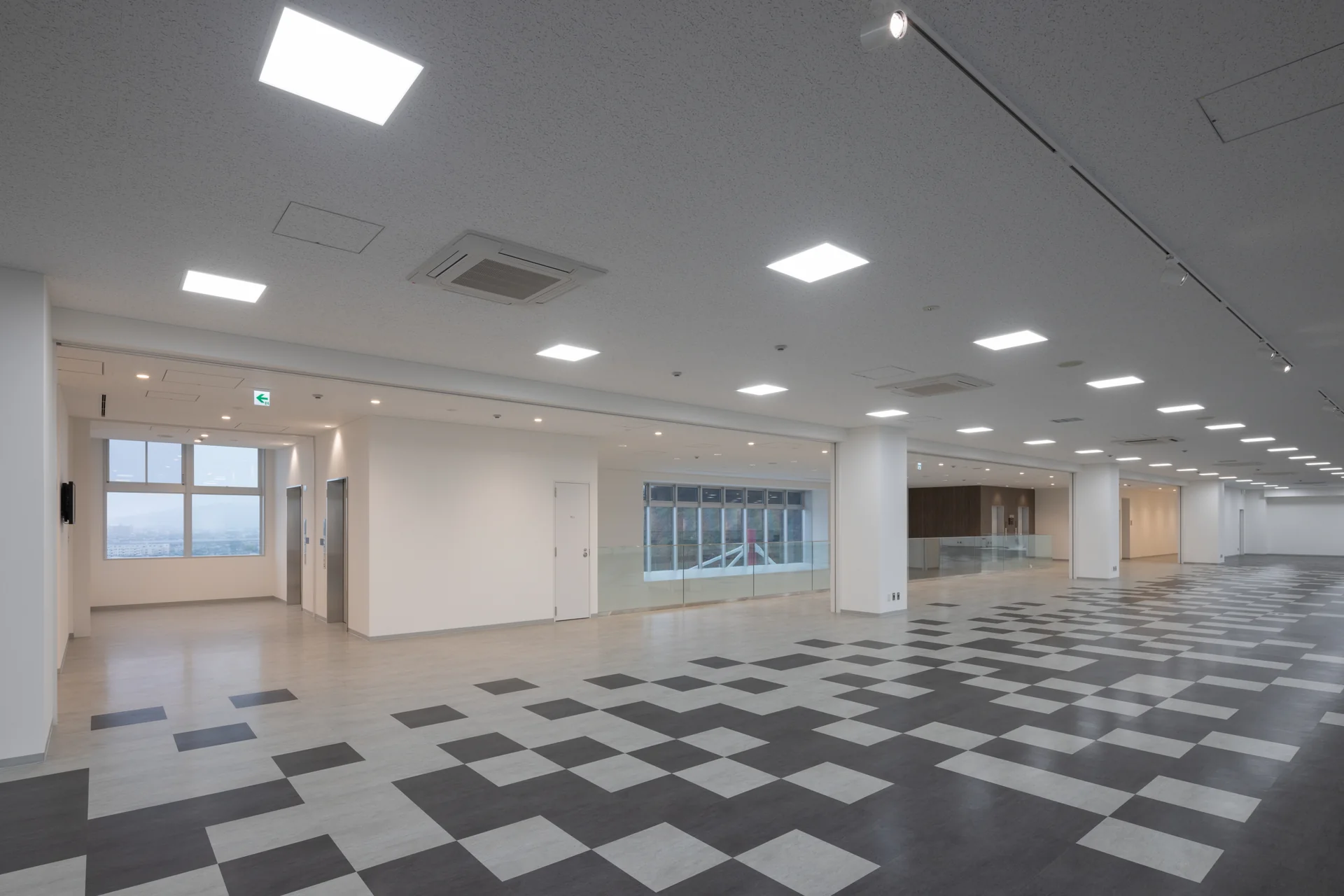 IAI 新本社・庵原新工場 5枚目の写真